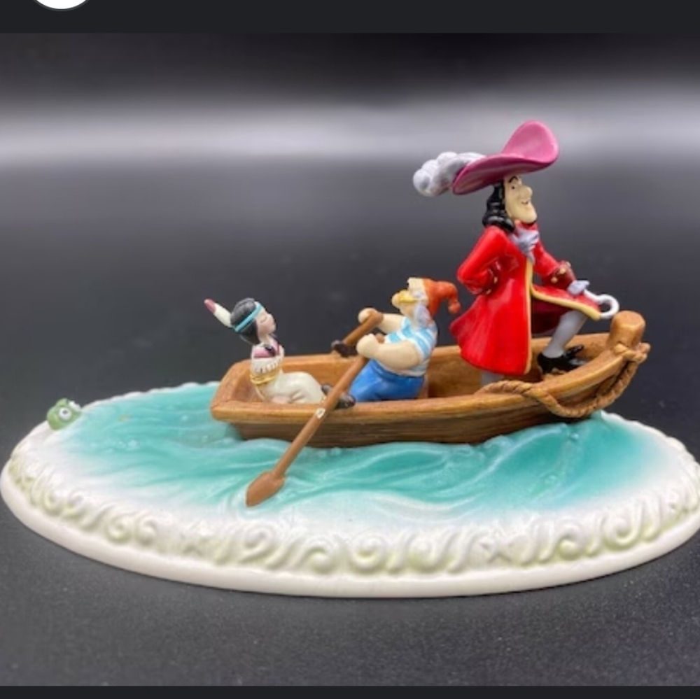 Olszewski  In It's Box Limited Edition peter pan kidnapped captain Hook disney